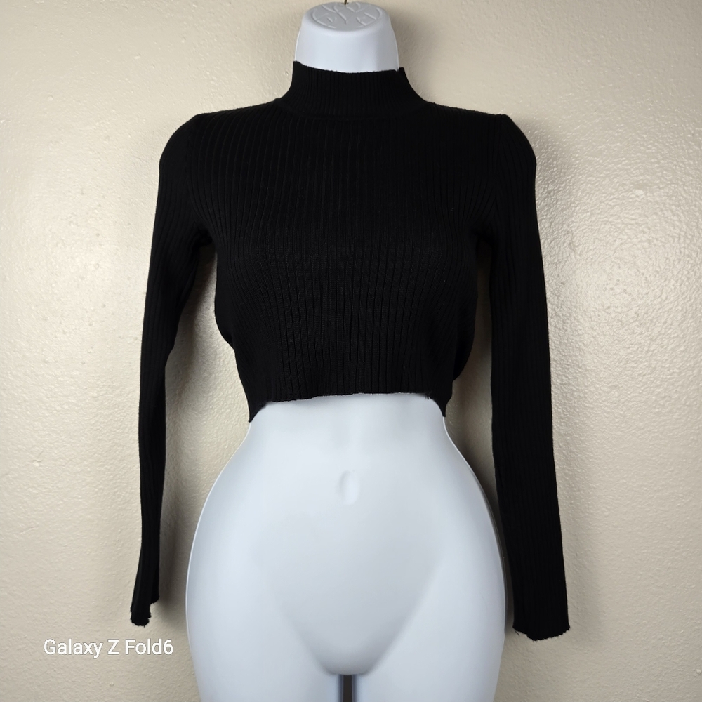 Almost Famous Black Ribbed Knit Cropped Sweater Tie Back Mock‎ Neck Small